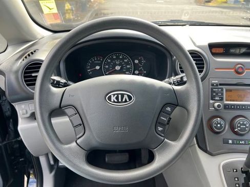 Used 2009 Kia Rondo LX FWD image 24