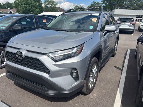 Used 2025 Toyota RAV4 XLE Premium w/ Weather Package FWD image 2