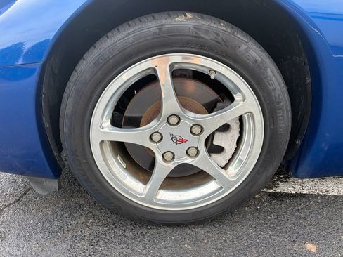 Used 2002 Chevrolet Corvette Coupe w/ Preferred Equipment Group2 RWD image 10