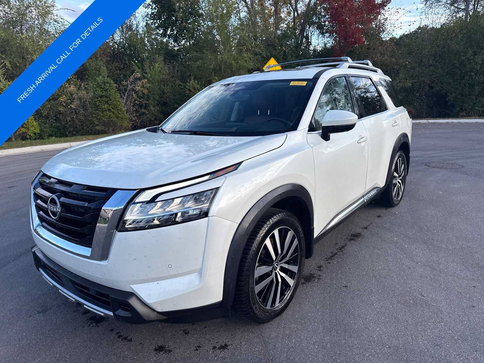 Used 2023 Nissan Pathfinder Platinum AWD/4WD image 1