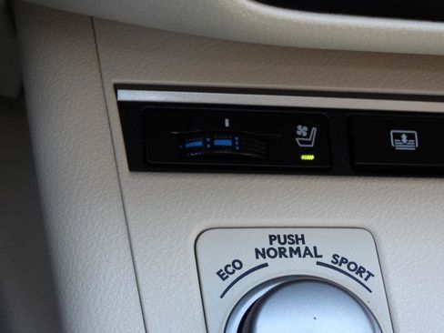 Used 2013 Lexus ES 350 w/ Luxury Pkg image 63