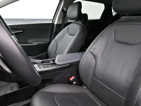 Used 2024 Kia EV6 Wind w/ Wind Technology Package image 11