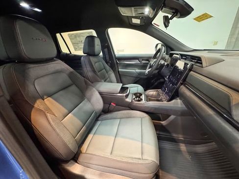 New 2026 GMC Terrain AT4 w/ Convenience Package III image 22