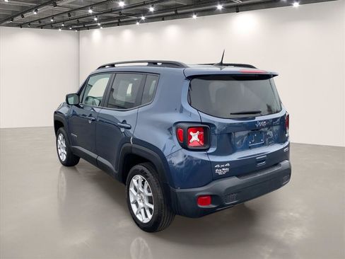 Used 2022 Jeep Renegade Latitude w/ Convenience Group AWD/4WD image 5