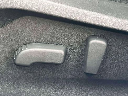 Used 2025 Subaru Forester Premium image 20