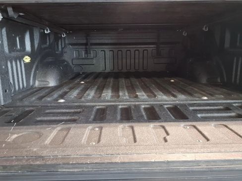 Used 2018 Ford F150 XLT w/ Equipment Group 302A Luxury AWD/4WD image 6
