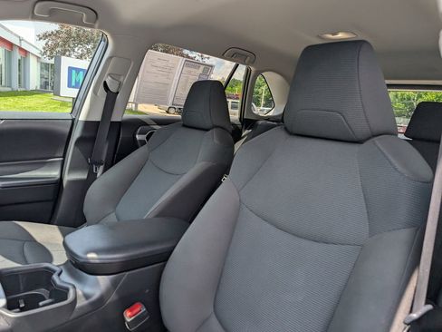Used 2023 Toyota RAV4 LE FWD image 18