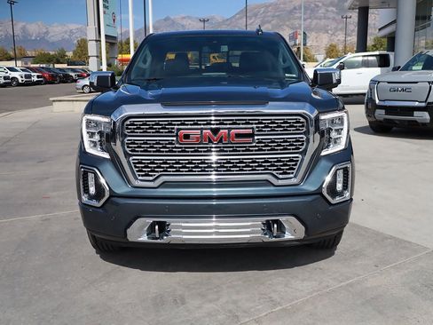 Used 2022 GMC Sierra 1500 Denali w/ Denali Premium Package image 9