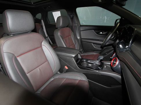 Used 2023 Chevrolet Blazer RS w/ Enhanced Convenience Package image 28