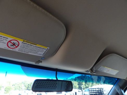 Used 2022 Chevrolet Express 2500 w/ Driver Convenience Package RWD image 23