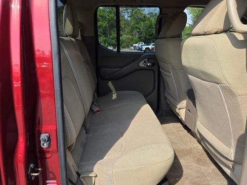 Used 2016 Nissan Frontier SV RWD image 16