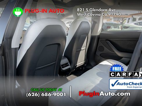 Used 2022 Tesla Model 3 Performance image 13