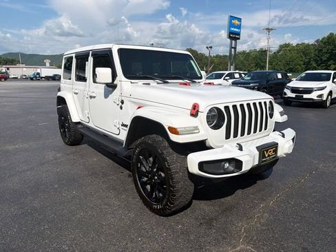 Used 2021 Jeep Wrangler Unlimited Sahara AWD/4WD image 2