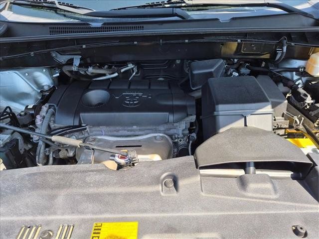 Used 2018 Toyota Highlander LE FWD image 19