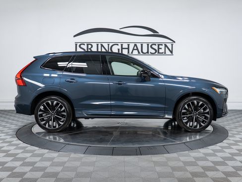 New 2026 Volvo XC60 B5 Ultra w/ Climate Package AWD/4WD image 4