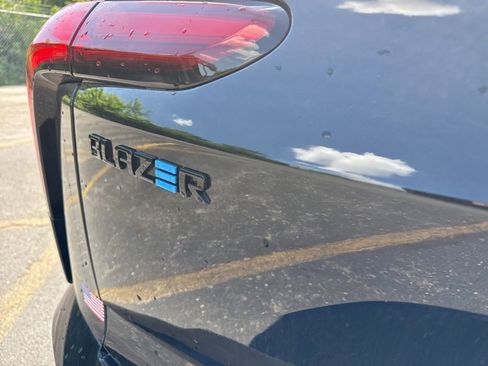 New 2025 Chevrolet Blazer EV RS w/ Super Cruise Package image 5