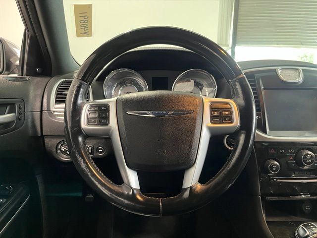 Used 2013 Chrysler 300 C RWD image 22