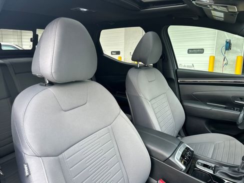 Used 2022 Hyundai Santa Cruz SEL Premium image 14