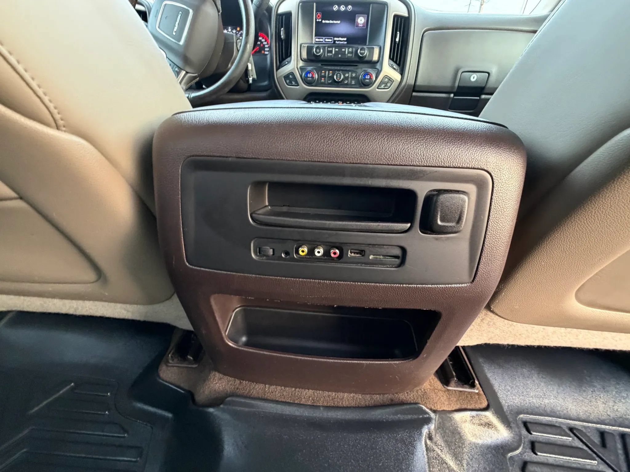 Used 2015 GMC Sierra 1500 Denali AWD/4WD image 36