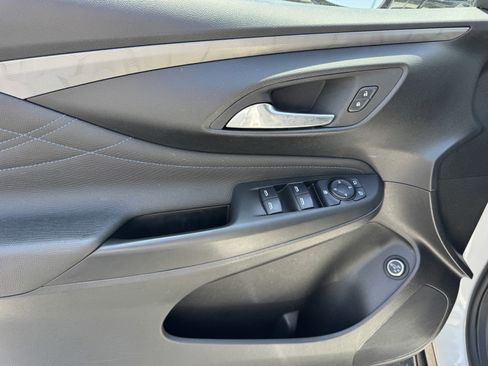 Used 2024 Buick Envista Sport Touring w/ Convenience I Package FWD image 16