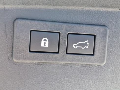 Certified 2025 Subaru Outback Wilderness AWD/4WD image 8