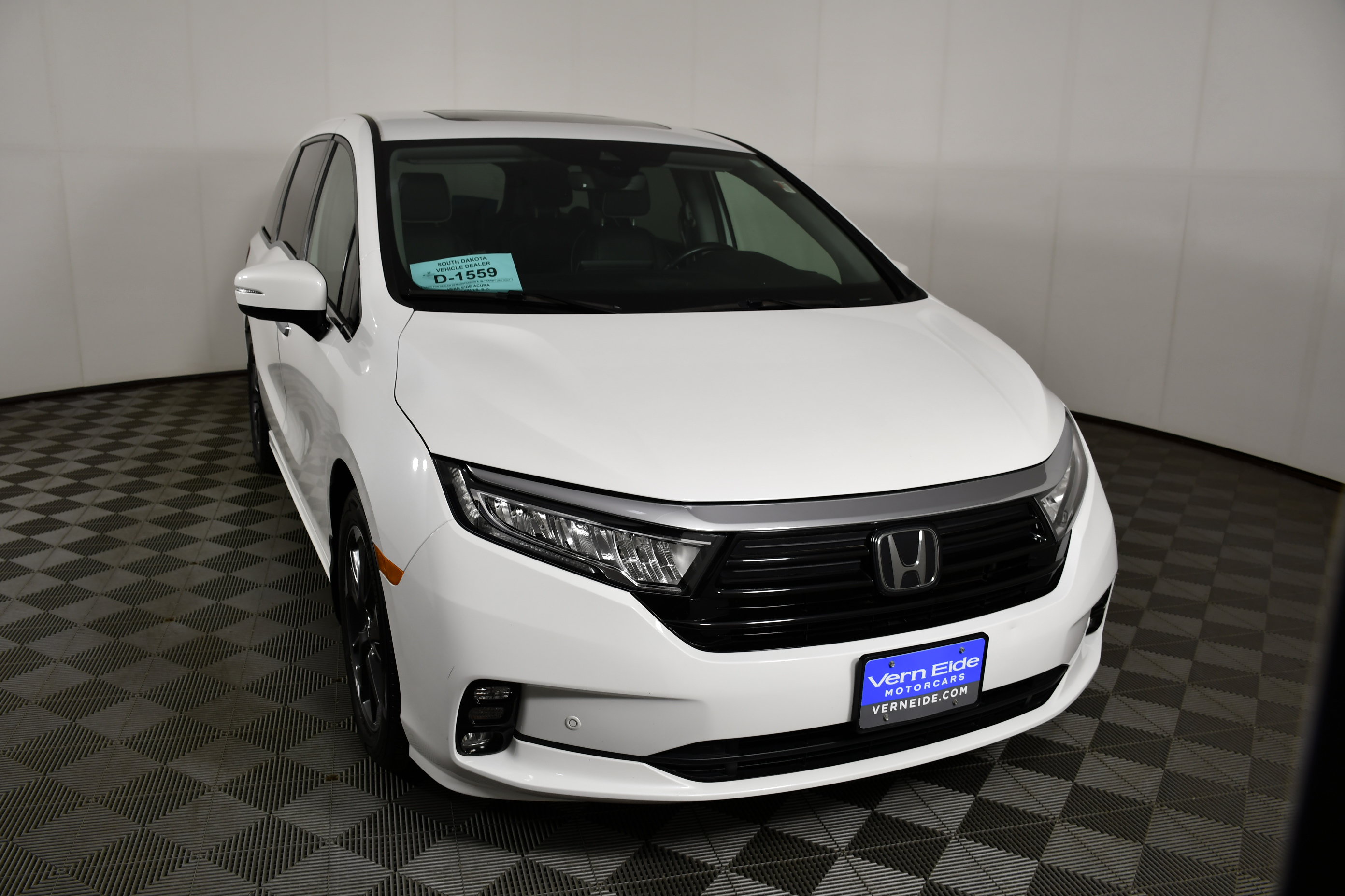 Used 2022 Honda Odyssey Elite image 3