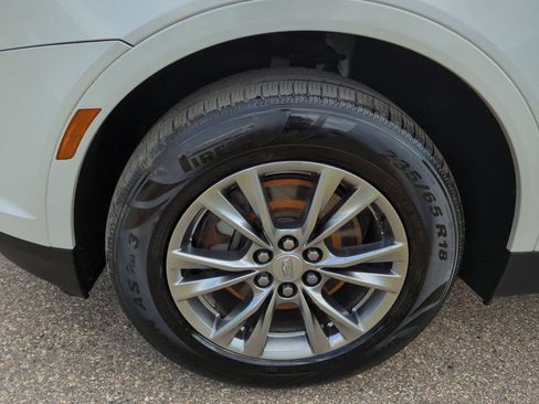 Used 2020 Cadillac XT5 Premium Luxury w/ LPO, Floor Liner Package image 10