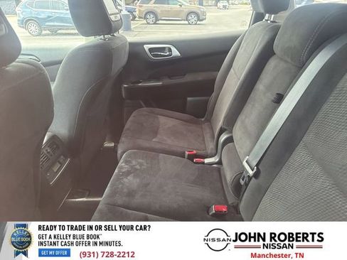 Used 2015 Nissan Pathfinder SV w/ Trailer Tow Package image 10