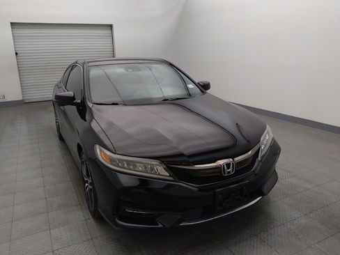 Used 2016 Honda Accord Touring image 14