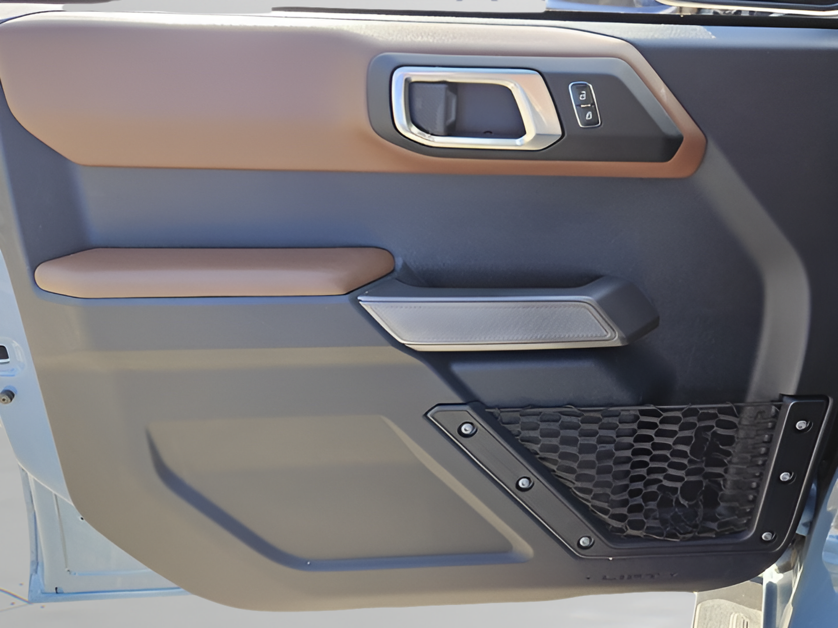 Used 2023 Ford Bronco Outer Banks AWD/4WD image 13