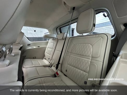Used 2023 Lincoln Navigator Black Label image 13