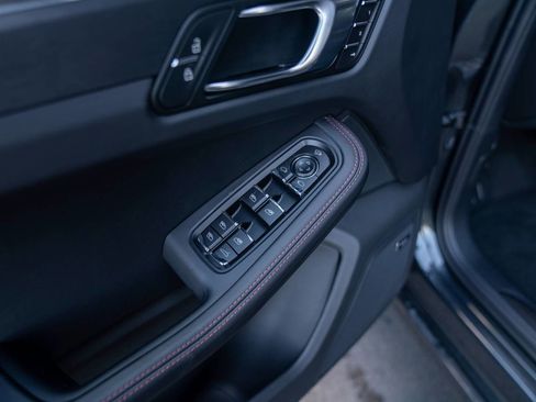 New 2026 Porsche Macan GTS AWD/4WD image 25