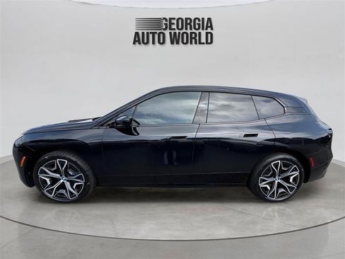 Used 2024 BMW iX xDrive50 w/ Premium Package AWD/4WD image 13