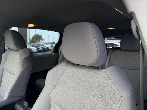 Used 2022 Toyota Sienna LE FWD image 12