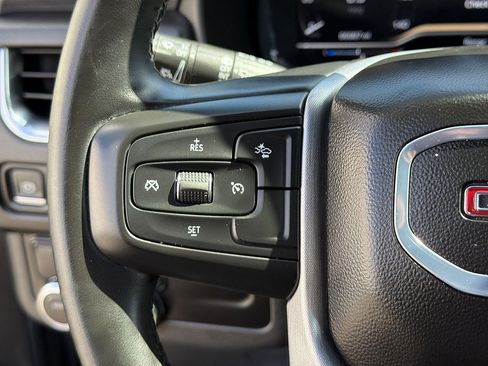 Used 2024 GMC Yukon SLT RWD image 35