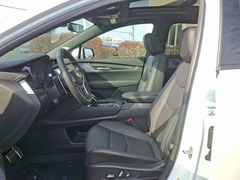 New 2026 Cadillac XT5 Sportv image 6