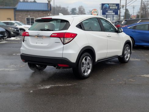 Used 2021 Honda HR-V LX image 10