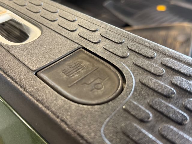 Used 2022 Rivian R1T Adventure AWD/4WD image 39