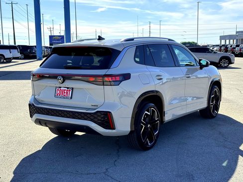 Used 2026 Volkswagen Tiguan SEL R-Line image 7