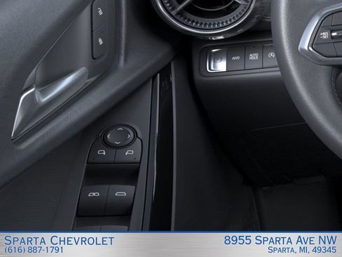New 2025 Chevrolet Equinox LT w/ Convenience Package II AWD/4WD image 22