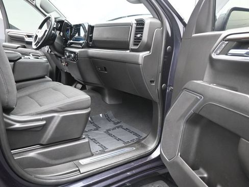 Used 2023 Chevrolet Silverado 1500 LT RWD image 17