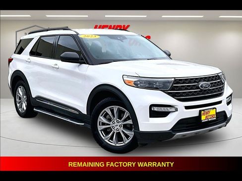 Used 2023 Ford Explorer XLT w/ Equipment Group 202A AWD/4WD image 1