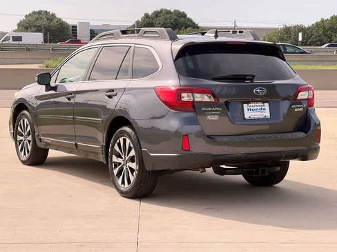 Used 2017 Subaru Outback 2.5i Limited AWD/4WD image 5