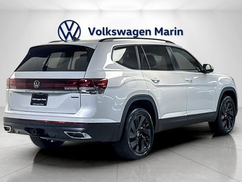 New 2026 Volkswagen Atlas SE image 5