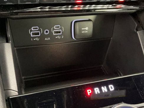 New 2025 Jeep Grand Cherokee L Laredo image 18