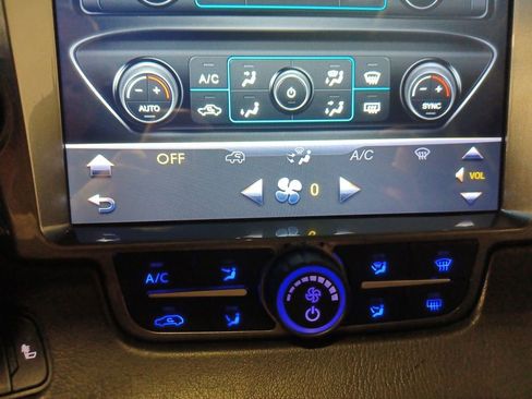 Used 2017 Chevrolet Tahoe LT image 17