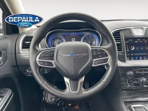 Used 2019 Chrysler 300 Touring w/ Driver Convenience Group AWD/4WD image 15