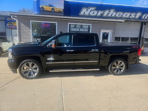 Used 2019 Chevrolet Silverado 2500 High Country w/ Duramax Plus Package image 47