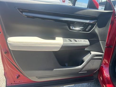 Used 2024 Honda CR-V EX-L image 11