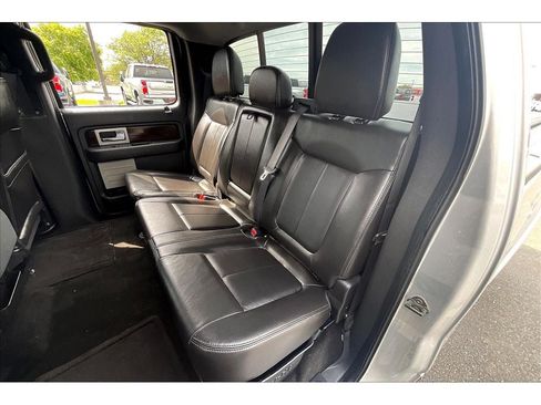 Used 2012 Ford F150 Lariat w/ Lariat Chrome Pkg image 26